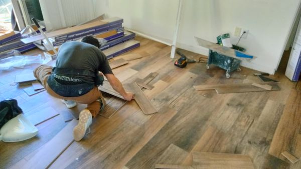 Advanced 24/7 Restoration by null