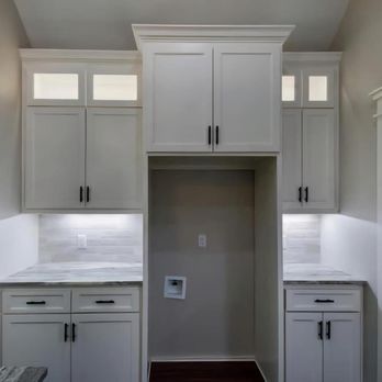 Ponce Painting - Freshly painted cabinets with the best quality paint and the best customer service - Painters Near Me Ponce Painting - Freshly painted cabinets with the best quality paint and the best customer service - Painters Near Me