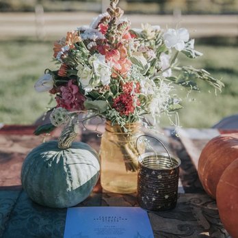 Juniper Farm - Carbondale, Snowmass,
and Roaring Fork Valley, Colorado
Wedding Flower arrangement at Juniper Farm - Farms Near Me - Snowmass, Colorado Juniper Farm - Carbondale, Snowmass,
and Roaring Fork Valley, Colorado
Wedding Flower arrangement at Juniper Farm - Farms Near Me - Snowmass, Colorado