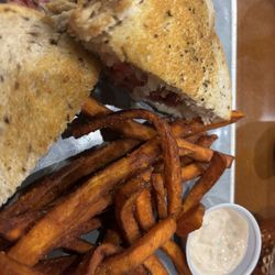 The Celtic Fox Irish Pub & Restaurant - Rueben Sandwich