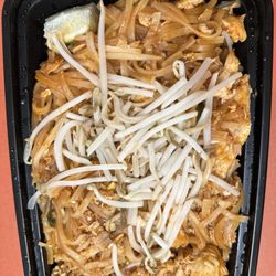 Tahn Thai - Ordered Chicken Pad See Ew but received Chicken Pad Thai