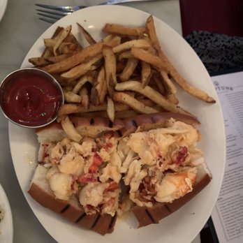 Neptune Oyster - Maine Lobster Roll Sandwich - Seafood Near Me - Boston, Massachusetts Neptune Oyster - Maine Lobster Roll Sandwich - Seafood Near Me - Boston, Massachusetts