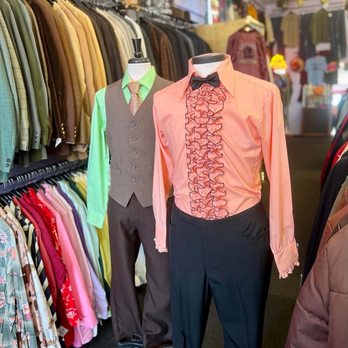 Avenger's Vintage - Men's Vintage Clothing Store Albuquerque - Used, Vintage & Consignment Near Me - Albuquerque, New Mexico