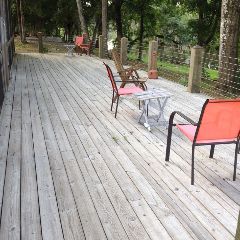 Live Oak Landing - Outside pool lounging deck - Campgrounds Near Me - Freeport, Florida Live Oak Landing - Outside pool lounging deck - Campgrounds Near Me - Freeport, Florida