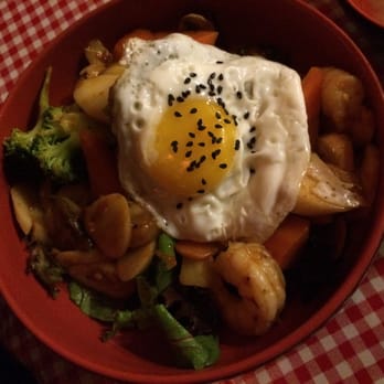 Koriente - Obake bowl (B) with fried egg - Asian Fusion Near Me - Austin, Texas