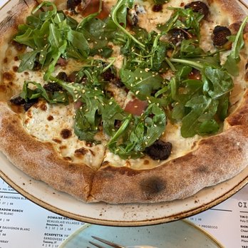 Sixty Vines - Avocado Eggs Benedict & Fig/Prosciutto Pizza - New American Near Me - Nashville, Tennessee Sixty Vines - Avocado Eggs Benedict & Fig/Prosciutto Pizza - New American Near Me - Nashville, Tennessee