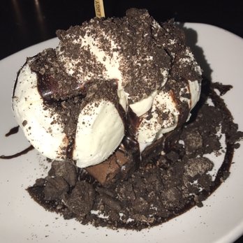 110 Grill - Oreo Brownie Sundae - New American Near Me - Leominster, Massachusetts 110 Grill - Oreo Brownie Sundae - New American Near Me - Leominster, Massachusetts