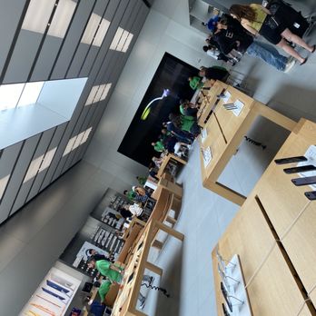 Apple Victoria Gardens - Let's gooooo iPhone 15 - Computers Near Me - Rancho Cucamonga, California