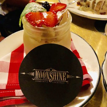 Moonshine Grill - Banana Pudding - Southern Near Me - Austin, Texas