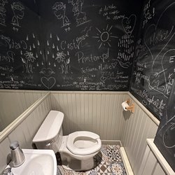 Mollies - Bathroom