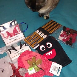 TIGER - Akí los productos de la caza del Tigre hoy. Con la propietaria! Q no hay manera de kitar a Manchi de al lado! Jaaaaaajajajaja