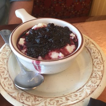 Another Broken Egg Cafe - Breakfast & Brunch Near Me - Clearwater Beach, Florida