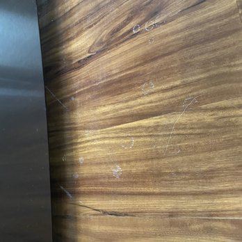 Clean Affinity - Didn't clean floor. I could wipe this with a damp microfiber cloth or even my finger to clean it. They obviously didn't try. - Home Cleaning Near Me