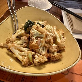 Monsoon Bellevue - Cauliflower - Vietnamese Near Me - Bellevue, Washington