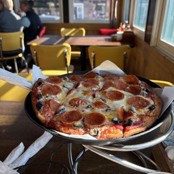 Manypenny Bistro - Create your own pizza - Pizza Near Me - Bayfield, Wisconsin Manypenny Bistro - Create your own pizza - Pizza Near Me - Bayfield, Wisconsin