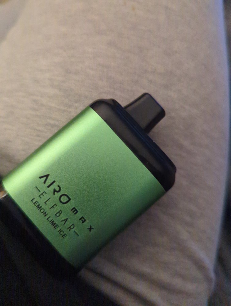 DRAGONS DEN TOBACCO & VAPE Updated October 2024 11 Photos 475 Ben