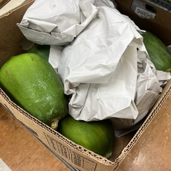 Lee Market - Grocery Near Me - Rochester, Minnesota