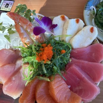 Fuji - Chirashi - Japanese Near Me - Grass Valley, California