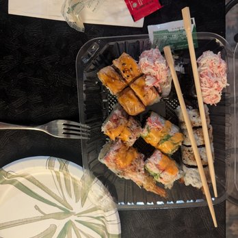 Sushi Omiya - Salmon skin roll Tiger roll - Conveyor Belt Sushi Near Me - Tukwila, Washington Sushi Omiya - Salmon skin roll Tiger roll - Conveyor Belt Sushi Near Me - Tukwila, Washington