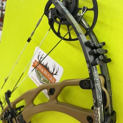 Bass And Bucks - Hoyt RX7 Ultra in the new Bourbon color with Kuiu Verde limbs