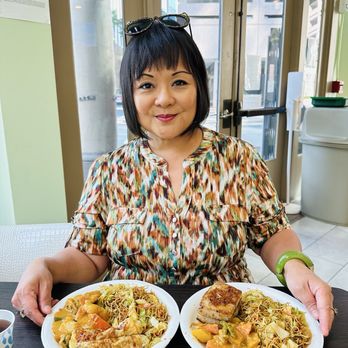 Water Drop Vegetarian House - Lunch hour happiness... - Vegetarian Near Me - Honolulu, Hawaii