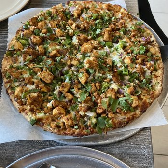 Pizza Twist - Tikka Masala Veggie Pizzatwist but with chicken - Pizza Near Me - Greenwood, Indiana Pizza Twist - Tikka Masala Veggie Pizzatwist but with chicken - Pizza Near Me - Greenwood, Indiana