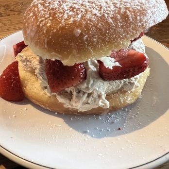 The Breakfast Bar - Strawberry Sammie - Breakfast & Brunch Near Me - Long Beach, California The Breakfast Bar - Strawberry Sammie - Breakfast & Brunch Near Me - Long Beach, California