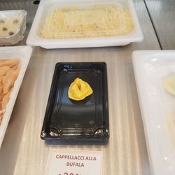L'arte Della Sfoglia - Cappellacci allan bufala