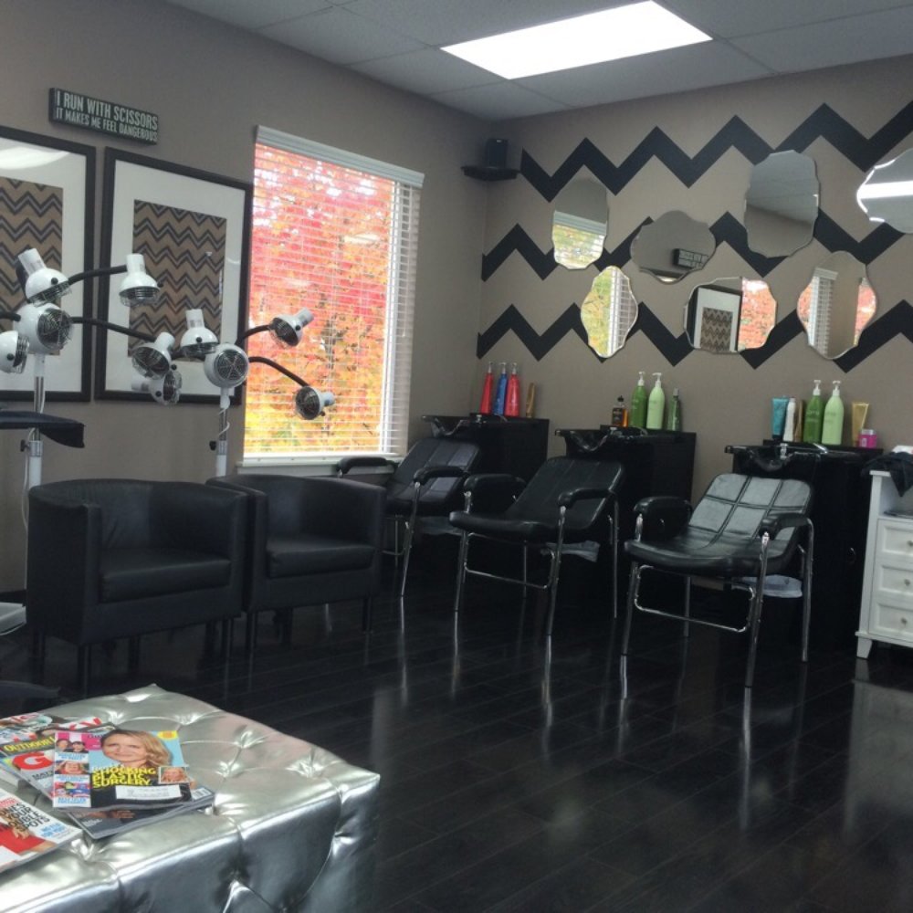 Lounge 9 Salon - Hair Salons Near Me - Bonney Lake, Washington