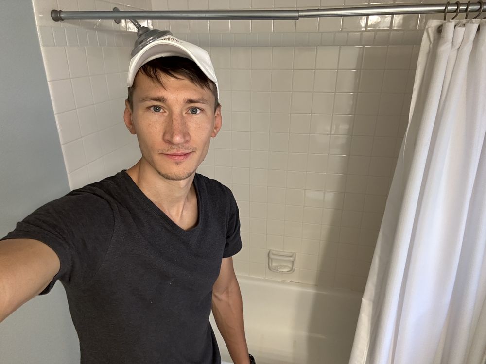 Slide of Vitalii Handyman