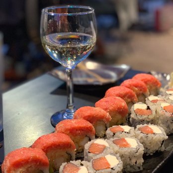 Illuzion - Crazy Weekend Roll and Smoked Salmon Cream Cheese Roll - Japanese Near Me - Hoboken, New Jersey Illuzion - Crazy Weekend Roll and Smoked Salmon Cream Cheese Roll - Japanese Near Me - Hoboken, New Jersey