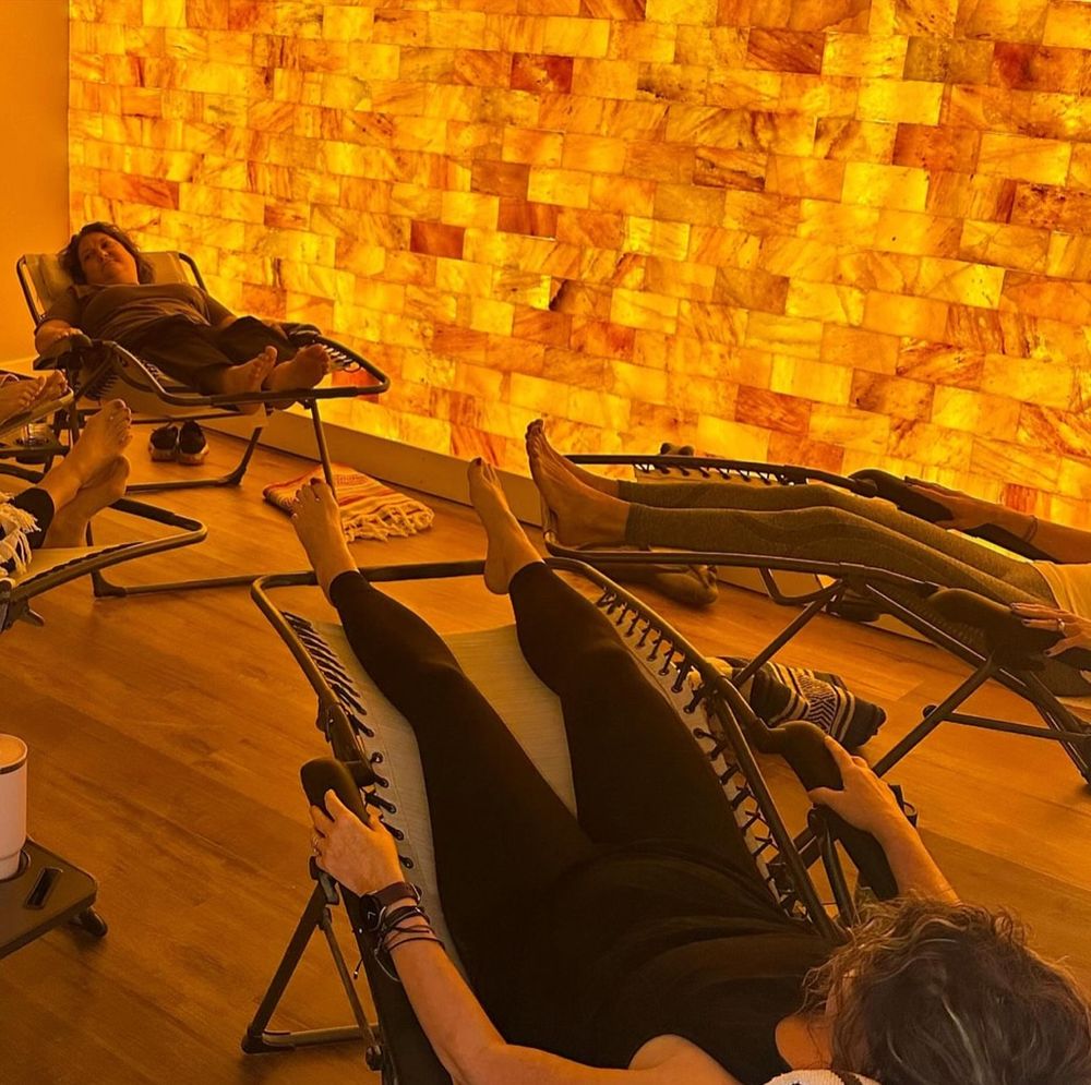 Island Massage & Spa Image