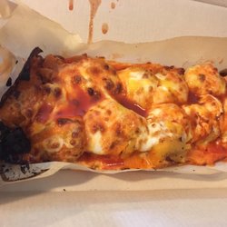 Domino's Pizza - Boneless buffalo chicken wings