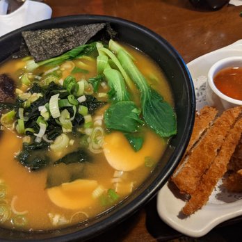 Takumi - Sushi Bars Near Me - Easton, Pennsylvania Takumi - Sushi Bars Near Me - Easton, Pennsylvania