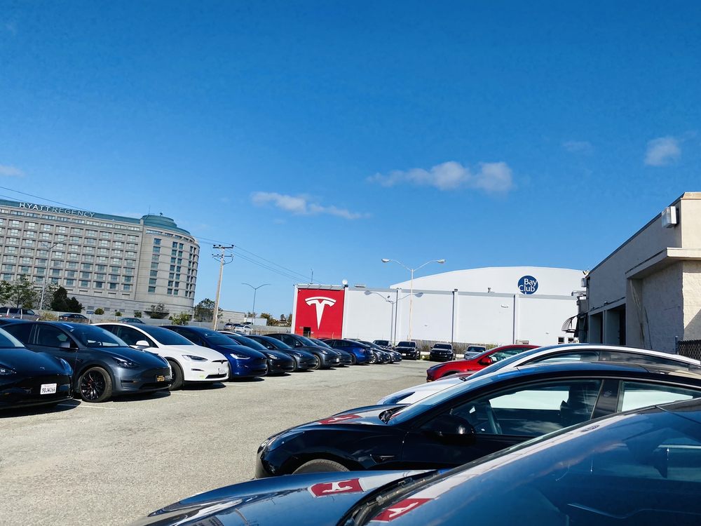 TESLA BURLINGAME Updated September 2024 44 Photos & 161 Reviews