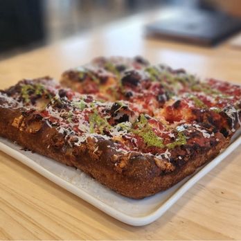Burnt Hill Farm - Roasted tomato focaccia pizza - Wineries Near Me - Clarksburg, Maryland Burnt Hill Farm - Roasted tomato focaccia pizza - Wineries Near Me - Clarksburg, Maryland