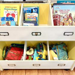Mini Steps Academy - Learning and reading are fun and educational activities preparing children for Kindergarten and beyond.