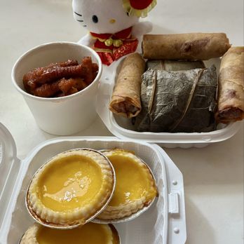 The Dim Sum - Eggs Tarts (Banh Trung) + Lotus Leaf Sticky Rice (Xoi La Sen) + Egg Rolls (Cha Gio) + Phoenix Claws (Chan Ga) - Dim Sum Near Me - Westminster, California