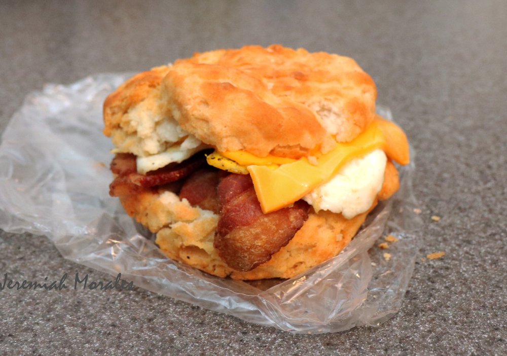 THE BUSY BEE Updated September 2024 1154 N Nolan Trce, Florien