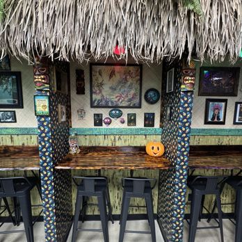 Pineapple Lagoon - Ice Cream & Frozen Yogurt Near Me - Garden Grove, California