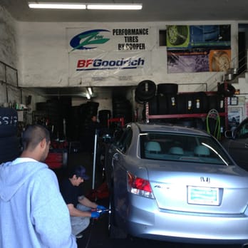 Amigo Tires - Handling customer business - Tires Near Me - Richmond, California