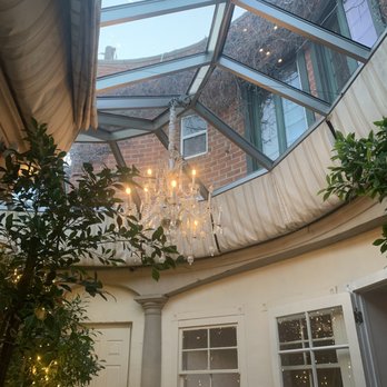 Il Cielo - interior - Italian Near Me - Beverly Hills, California