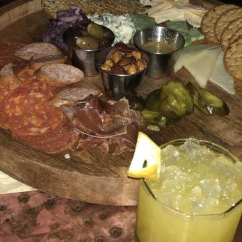 Pigtails Desert Ridge - Charcuterie and my excellent mocktail. - Cocktail Bars Near Me - Phoenix, Arizona