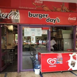 Burger Day's - Dış görünüm.