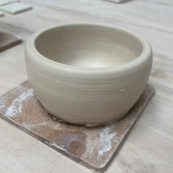 Green & Bisque Clayhouse - Finished bowl - Art Classes Near Me - Pasadena, California Green & Bisque Clayhouse - Finished bowl - Art Classes Near Me - Pasadena, California