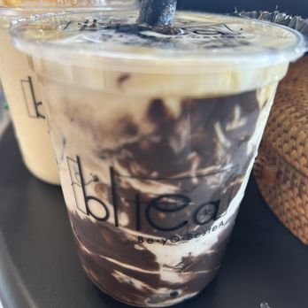 BLTea - Oreo Creamcheese Black Sugar Boba Milk (Black Sugar boba included) - Bubble Tea Near Me - Los Angeles, California