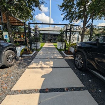 The Coffee Garden - Walking in from the parking lot - Coffee & Tea Near Me - Houston, Texas The Coffee Garden - Walking in from the parking lot - Coffee & Tea Near Me - Houston, Texas