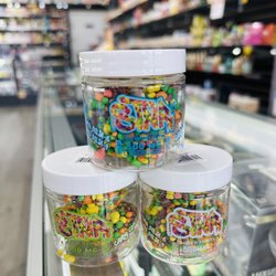 Iconic Smoke Shop - ..