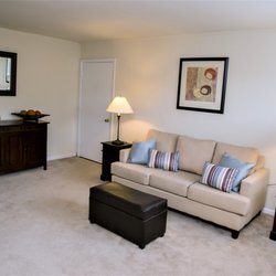 Highland Manor Apartments