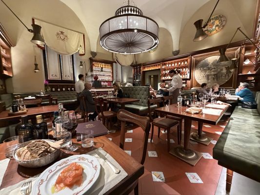 Cantinetta Antinori by null